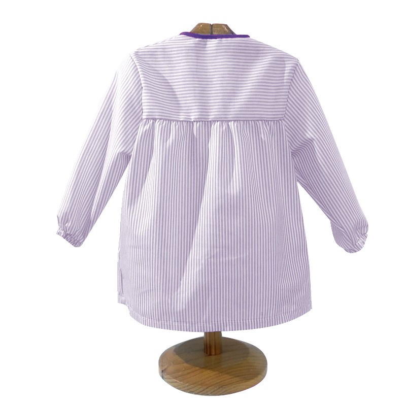 Comprar Bata infantil lila con botones y dibujo de niña astronauta