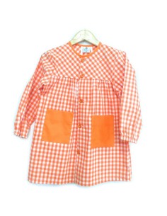 Comprar Bata escolar con descuento del 50%